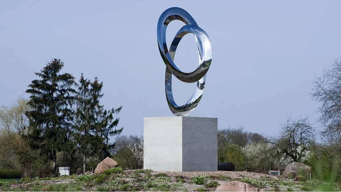 ProMinent fait don d’une sculpture pour le rond-point de Wieblingen